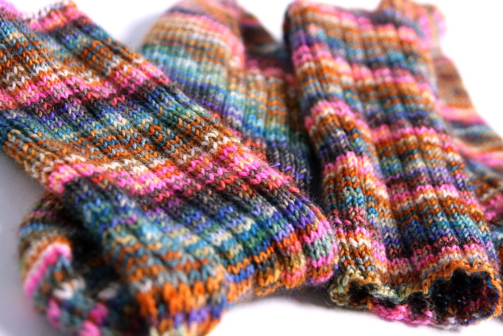 How to Knit Ribbing (1×1 and 3×3)