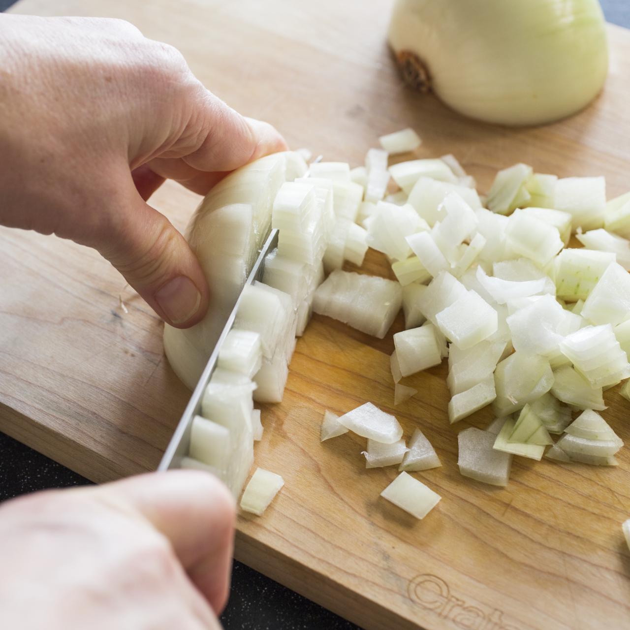 How To Chop An Onion