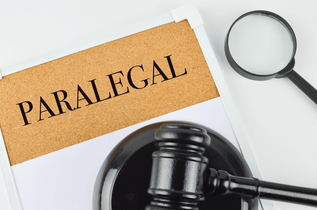 How To Become A Paralegal