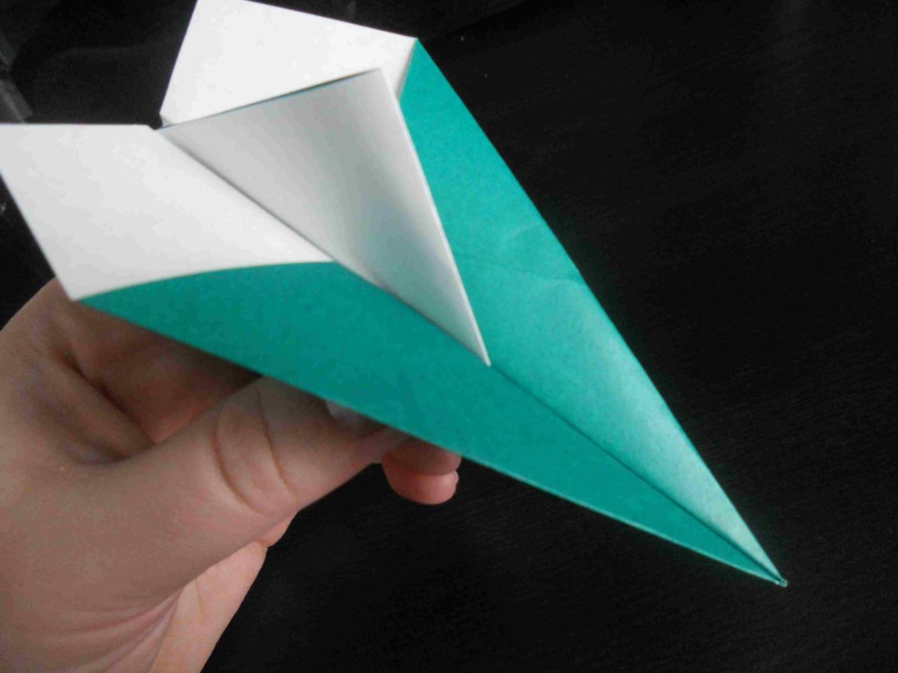 How To Make Paper Airplanes