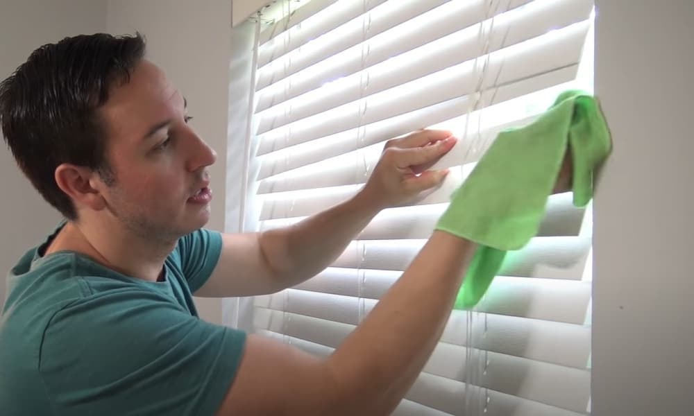 How To Clean Blinds