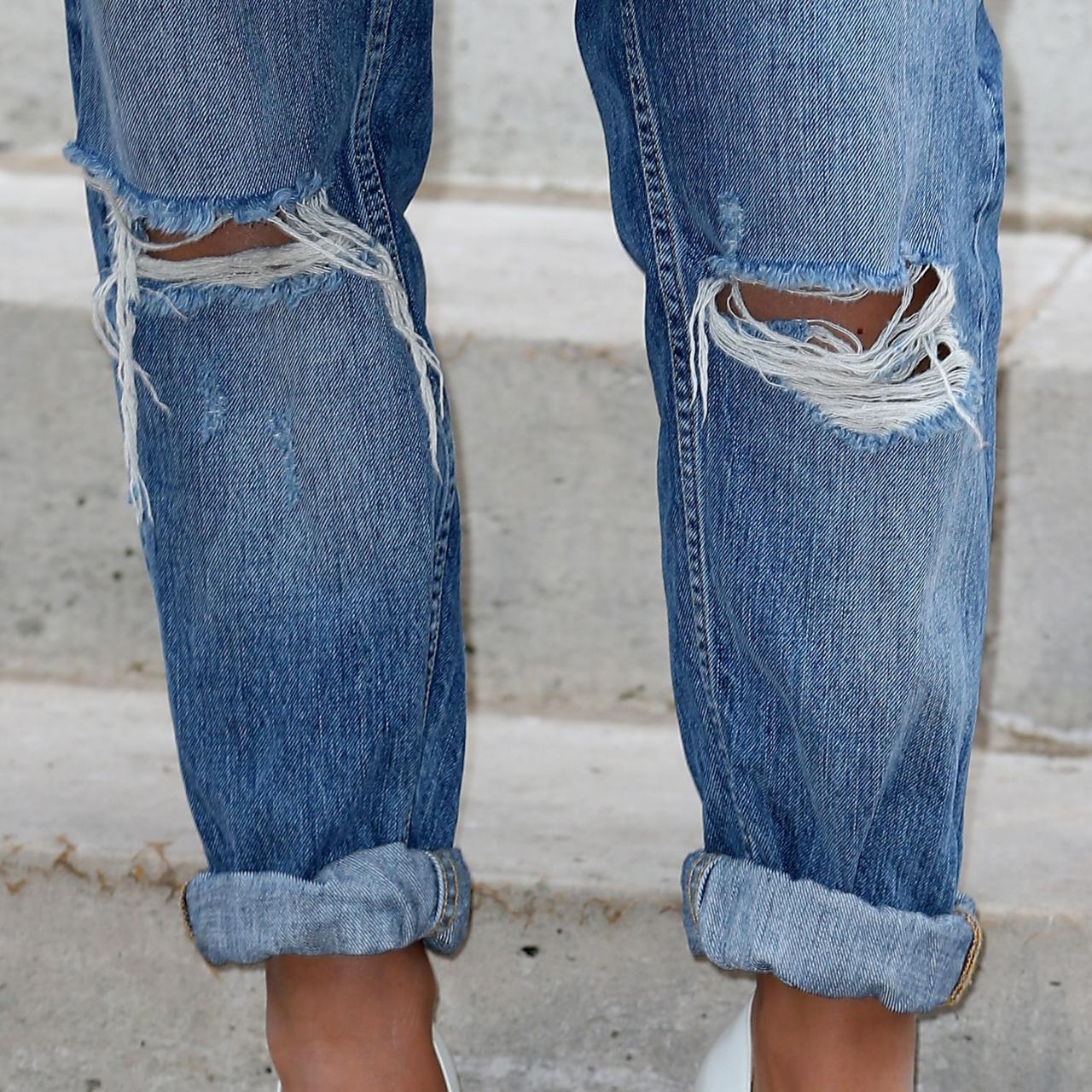 How To Distress Jeans