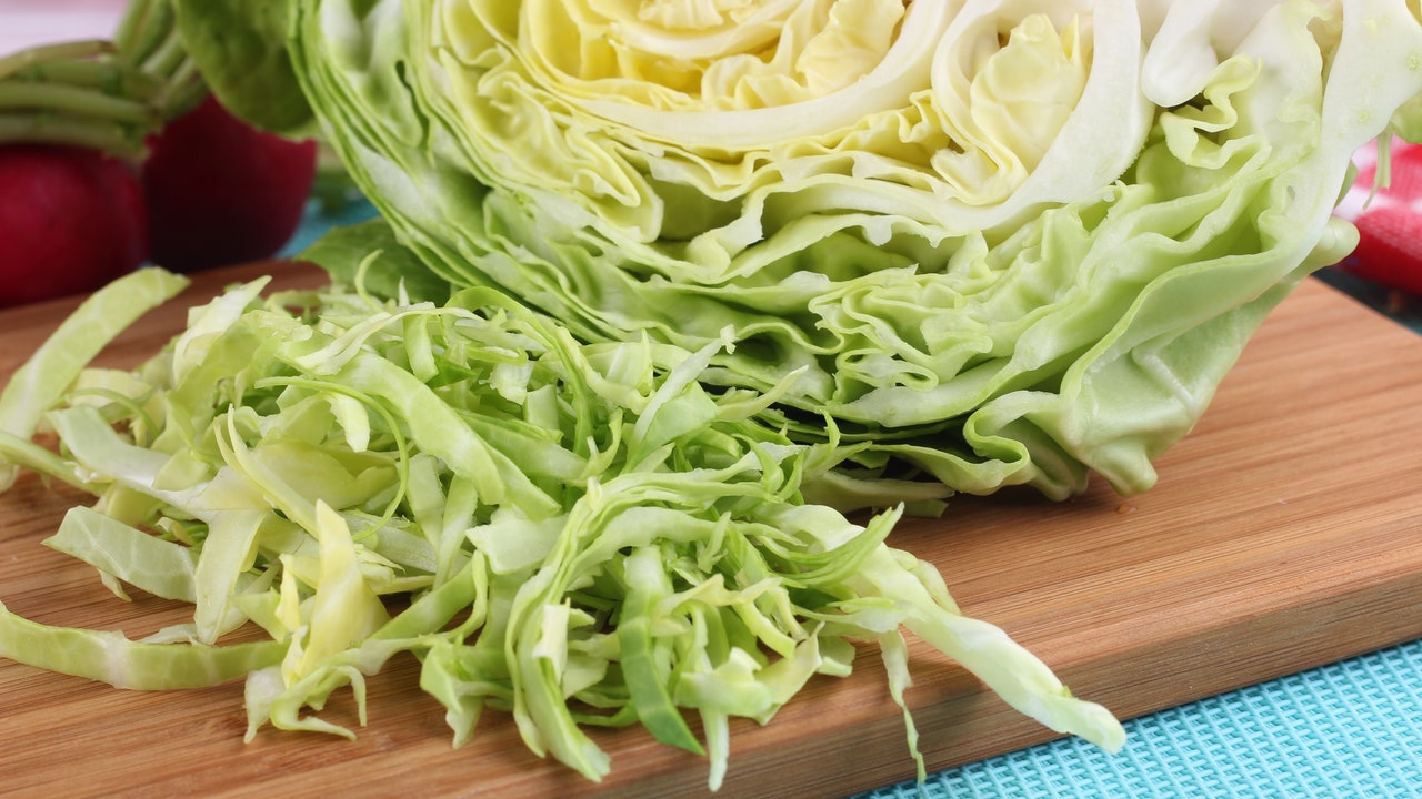 How To Cut Cabbage