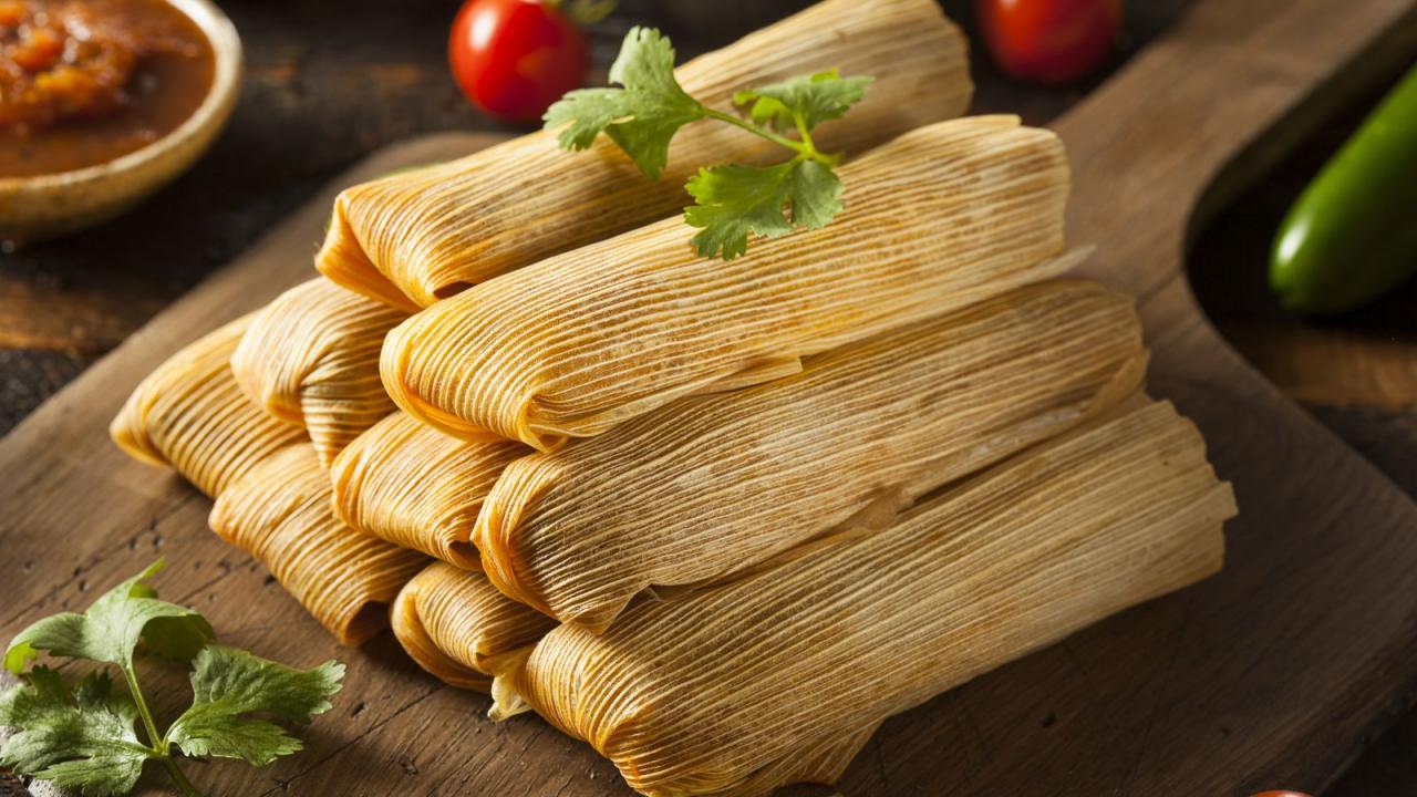 How To Eat Tamales